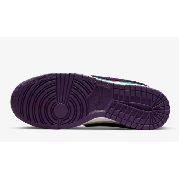 Nike Dunk Low Retro Grand Purple Chenille Swoosh Men\'s Shoes Size 14 NEW